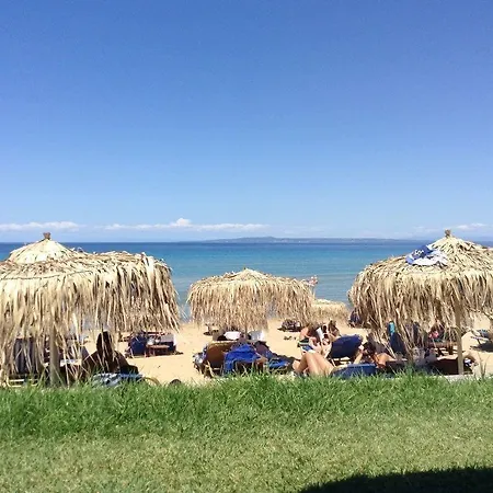 Lithos Stone House Holiday home *